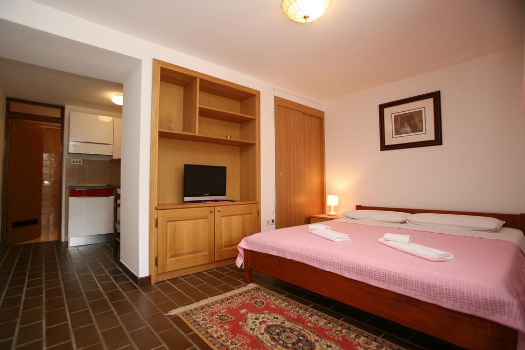 Apartments Neda - Porec South Zimmer foto