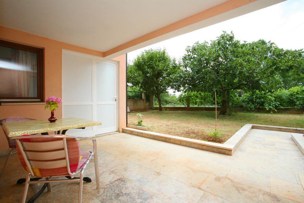 Apartments Neda - Porec South Zimmer foto