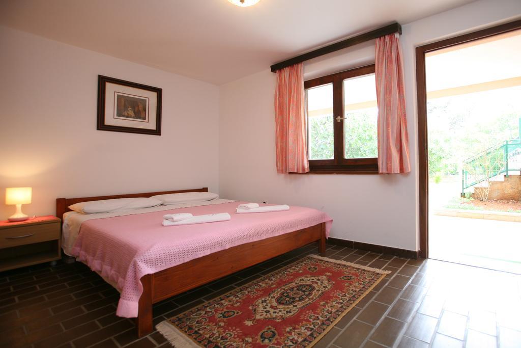 Apartments Neda - Porec South Zimmer foto