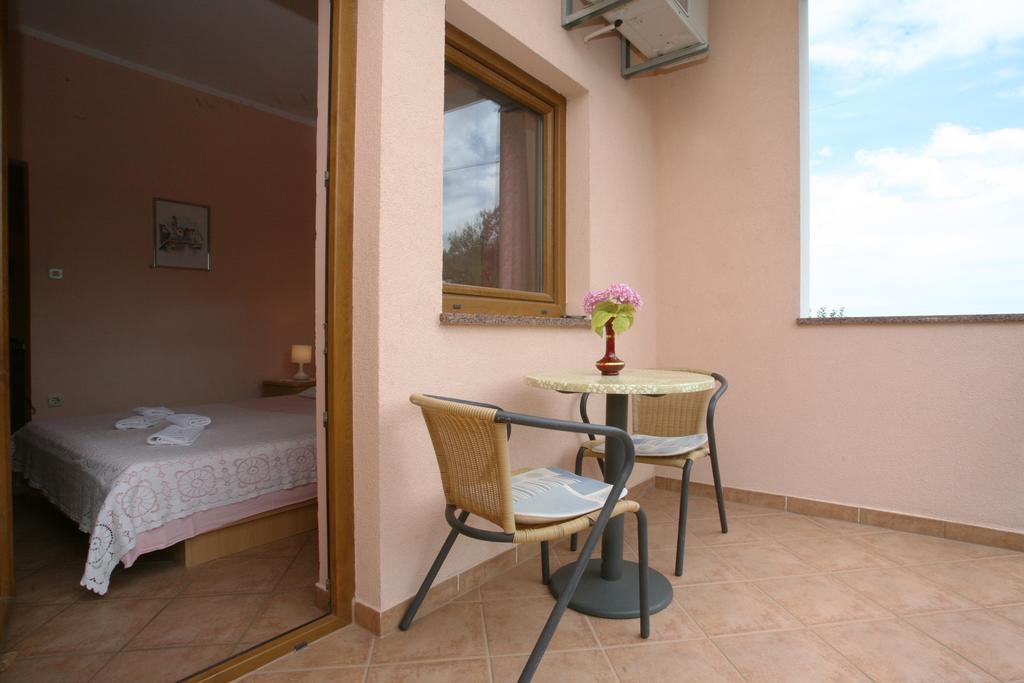 Apartments Neda - Porec South Zimmer foto